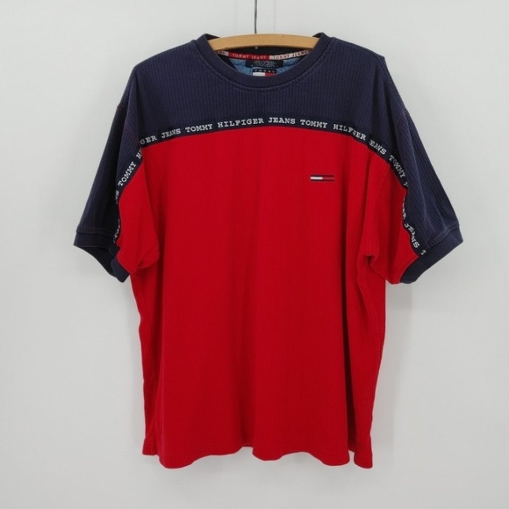 Tommy Hilfiger  vintage tee